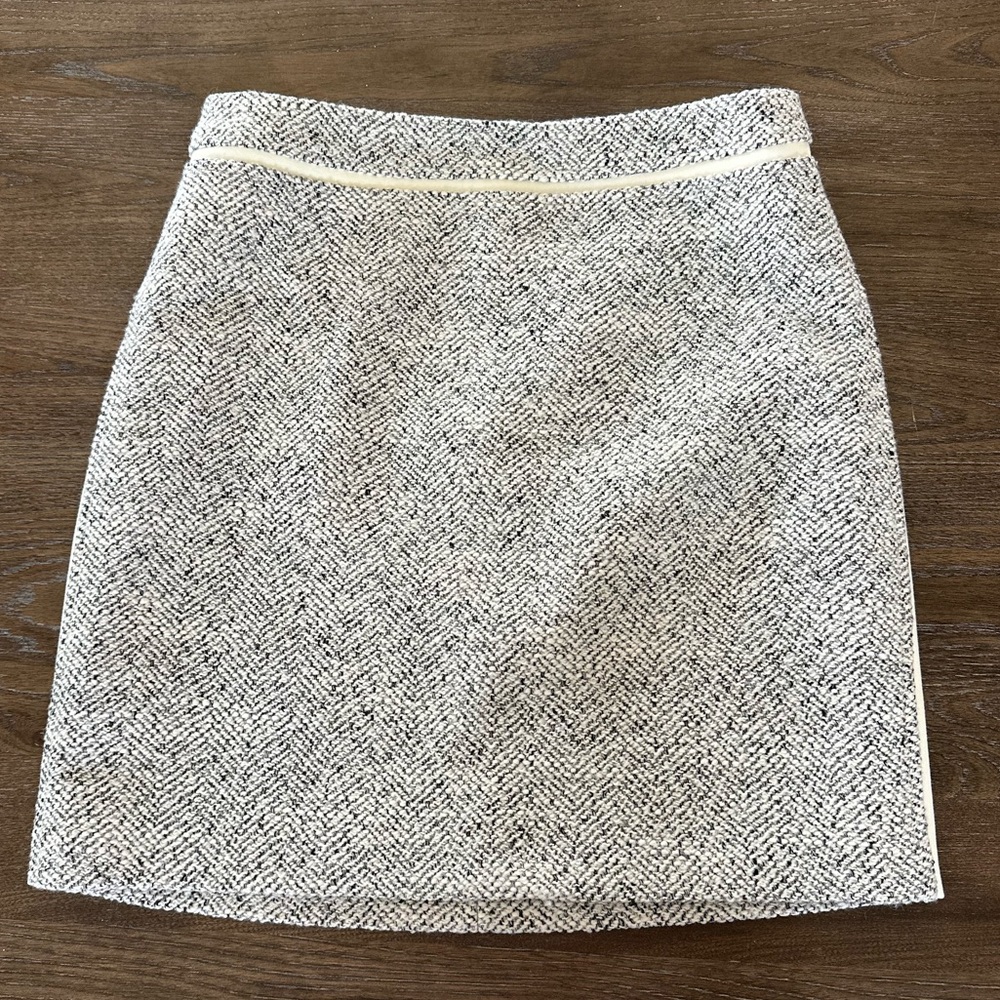 White House Black Market Skirt